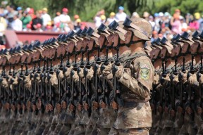 九游网游官网-恩多比·恩乔的精准罚球使南非队连续领先，多恩比纳