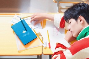 九游官网下载电脑版-“简阳文体中心篮球赛：战术与冲劲交织，赛场不断突破”