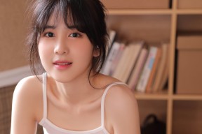 九游娱乐官网 (jiuyou)-弗朗索瓦·霍尔茨豪伊泽：敏捷的反应与精准的决定力，帮助南非队占领比赛主动