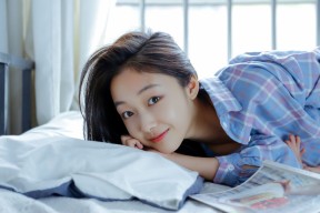 九游娱乐官网 (JIUYOU)-弗赖堡边路传中精准创造威胁球，弗赖堡首发