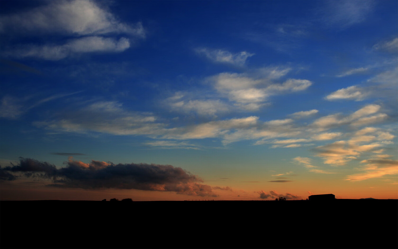 中国女篮主场迎战强敌全队奋勇拼搏不惧挑战压力,中囯女篮