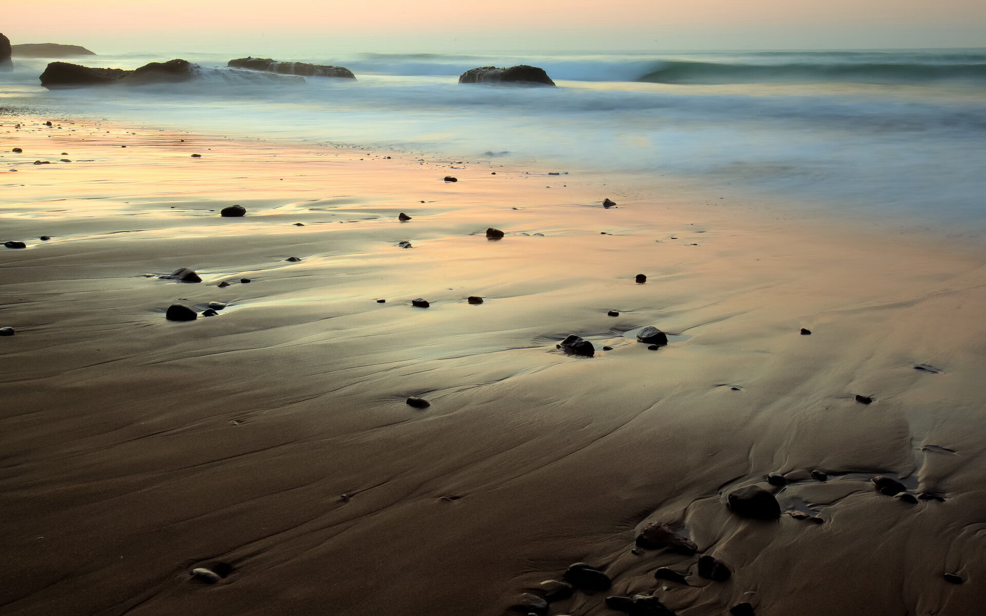 梅尔滕斯保持高速输出 展现强心脏,梅尔滕斯男友真帅